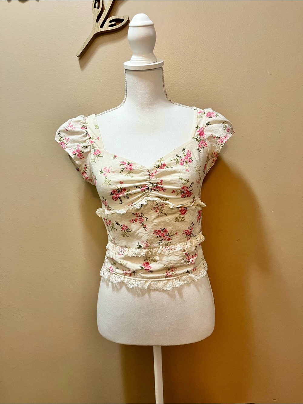 Kirious Coquette Floral Smocked Back Blouse Size Small